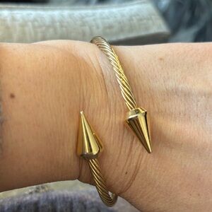 Gold-Tone Women's Jewelry Bracelet twisted cord